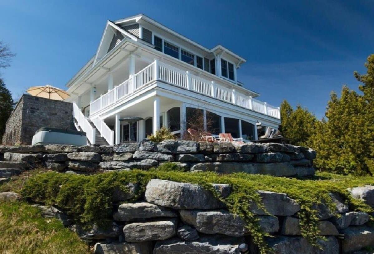 Loza House Adirondack Screened-In Porch Unit Lake Front Apartment Plattsburgh Exterior photo